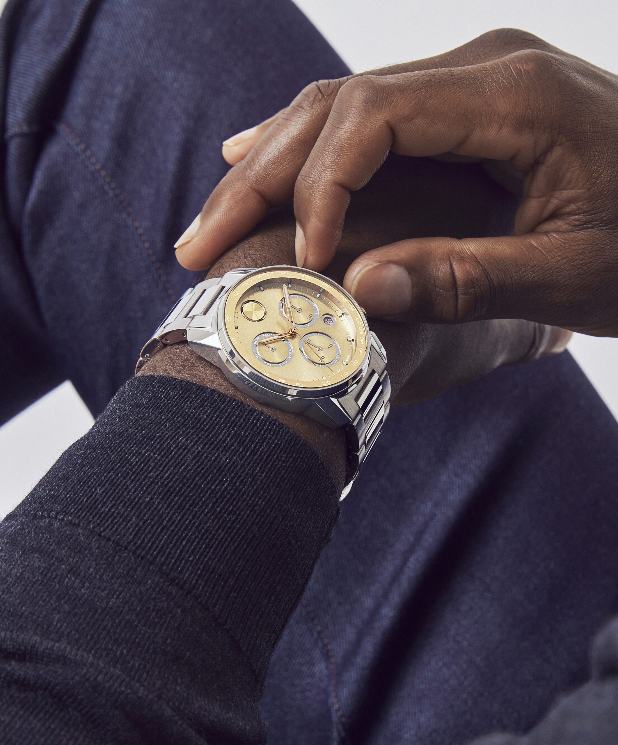 3600907_Wrist_M_2