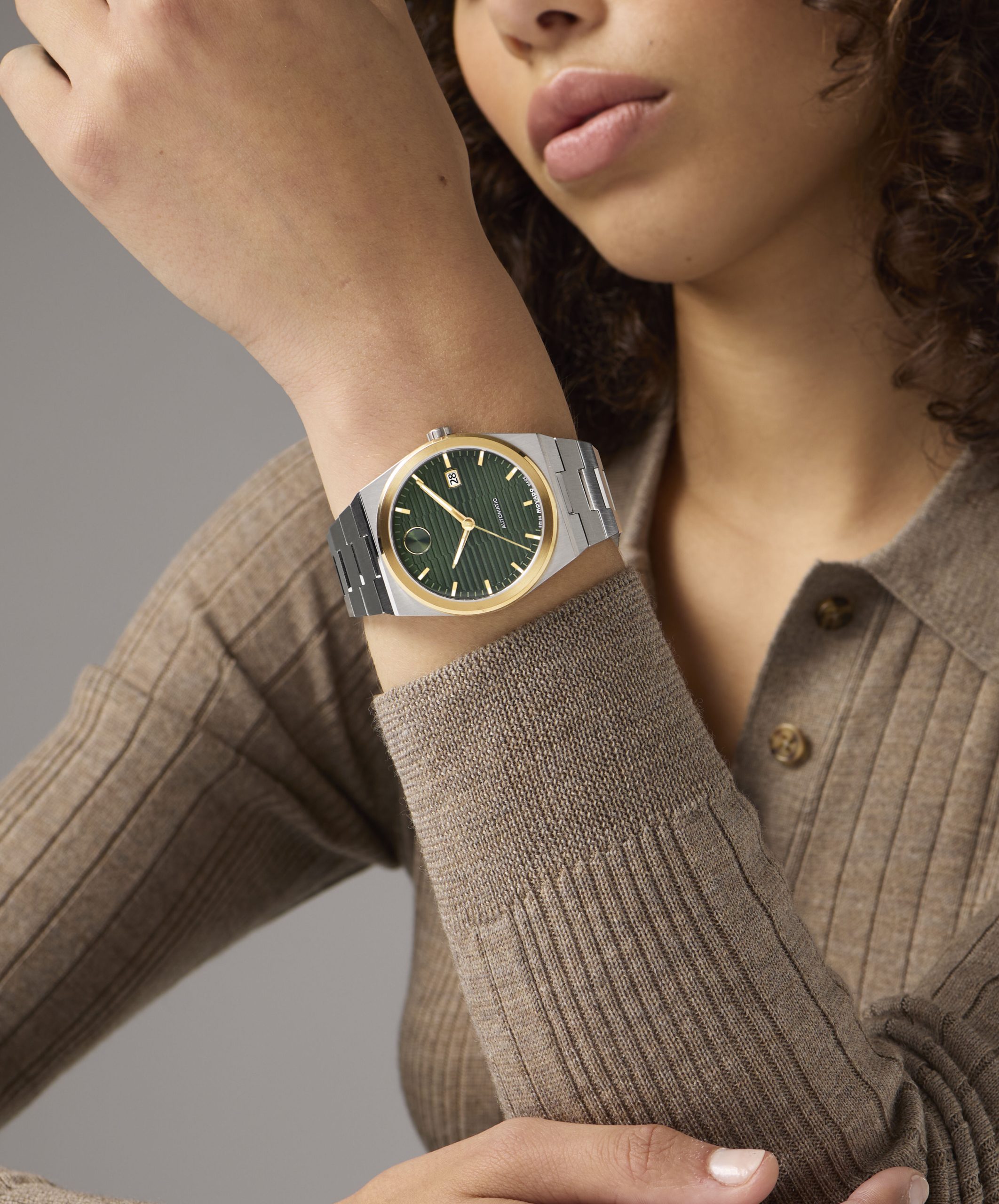 3600942_Wrist_W