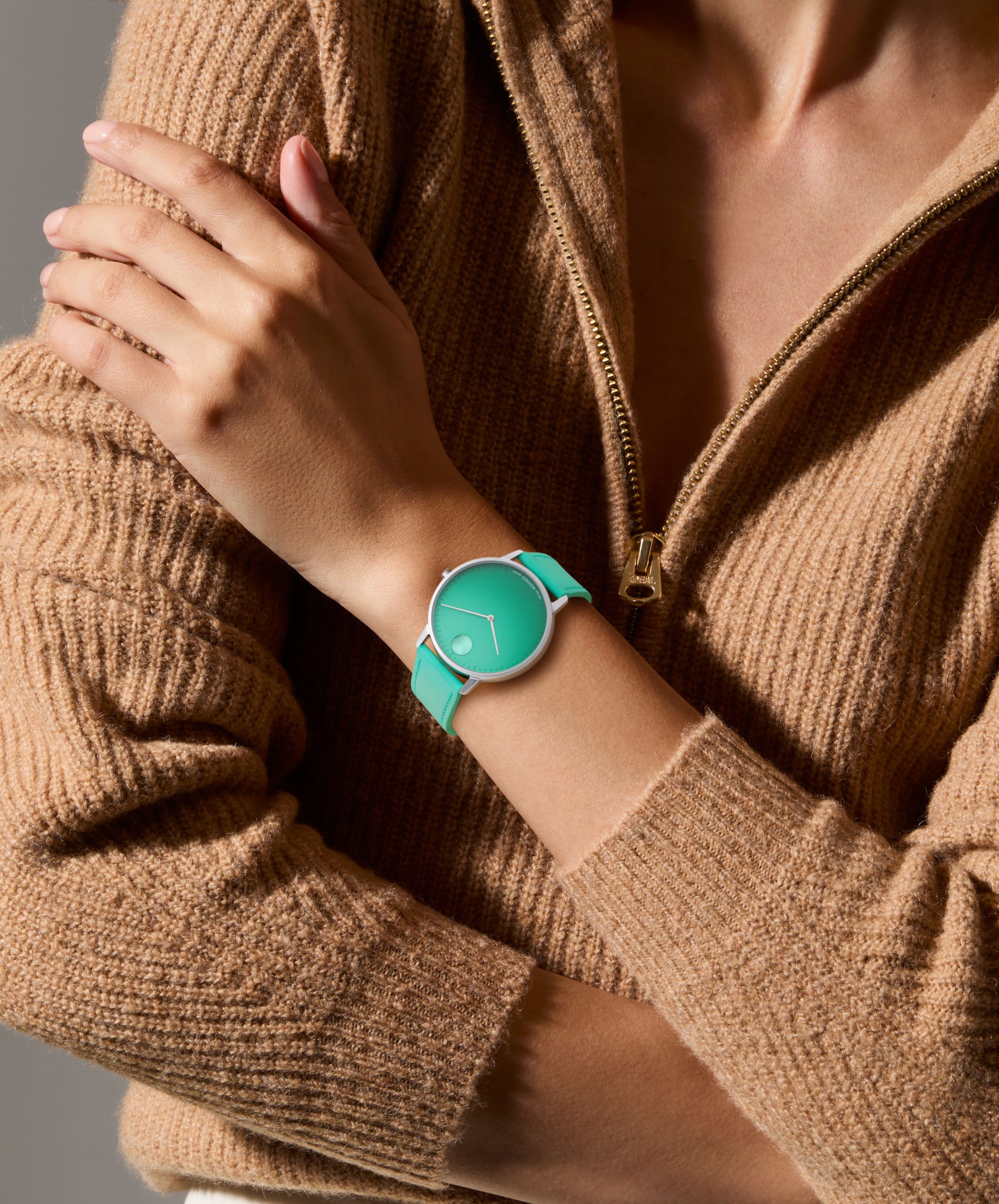 3640144_Wrist_W